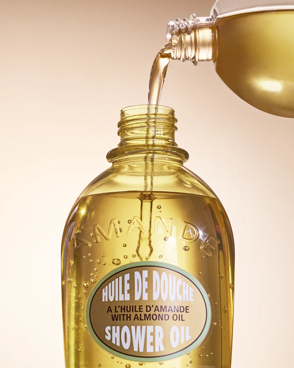 Almond Shower Oil Eco-Refill - Image 3